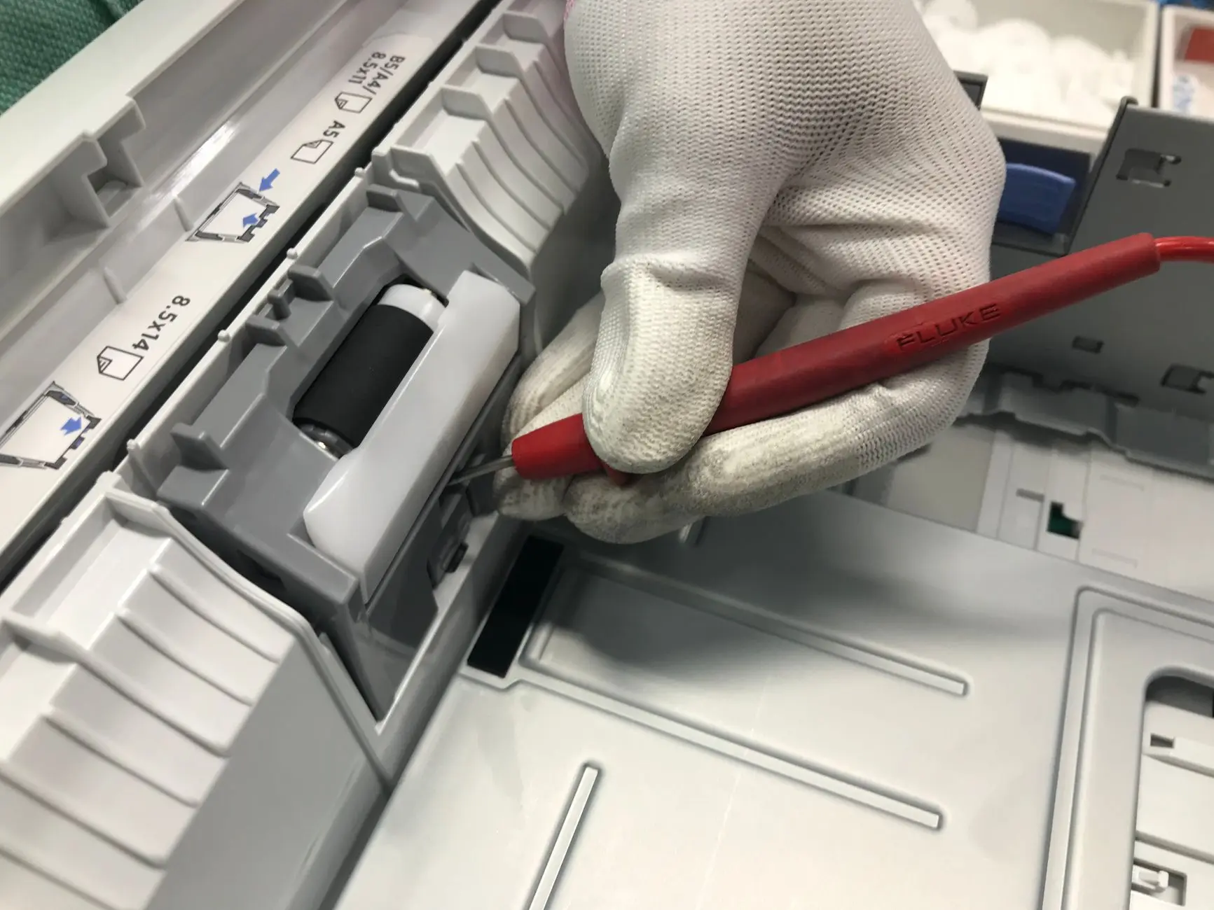 天然植物提取物在护肤品功效原料中的应用与技术解析