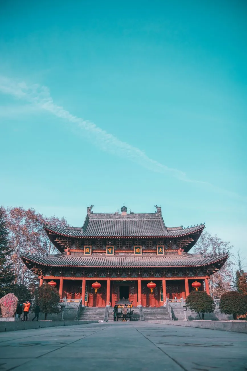花恬姬植物提取物在护肤品中的功效成分应用与技术解析